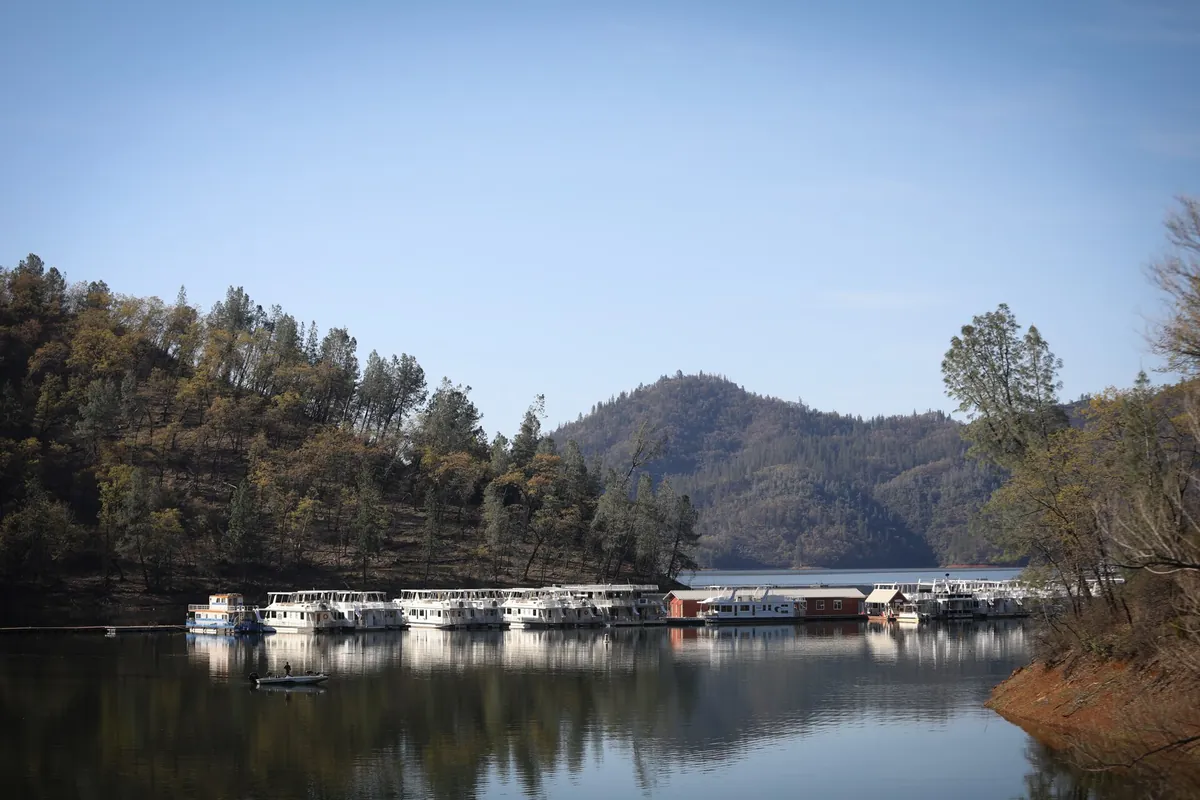 Houseboats moored at Shasta Marina on Shasta Lake